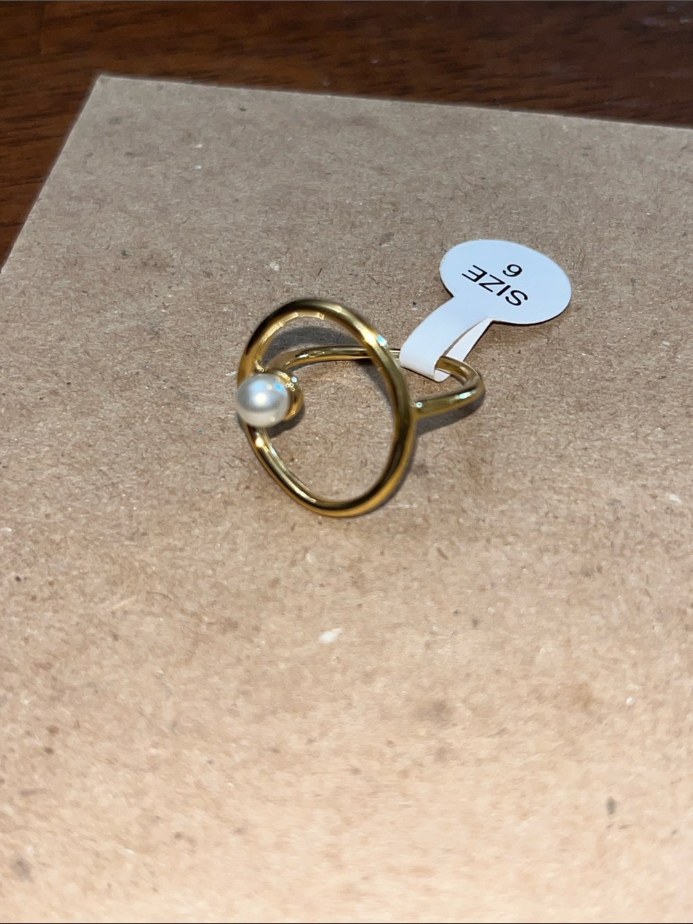 Gold tone Open Circle Ring with Pearl Accent - Size 6 NWT..